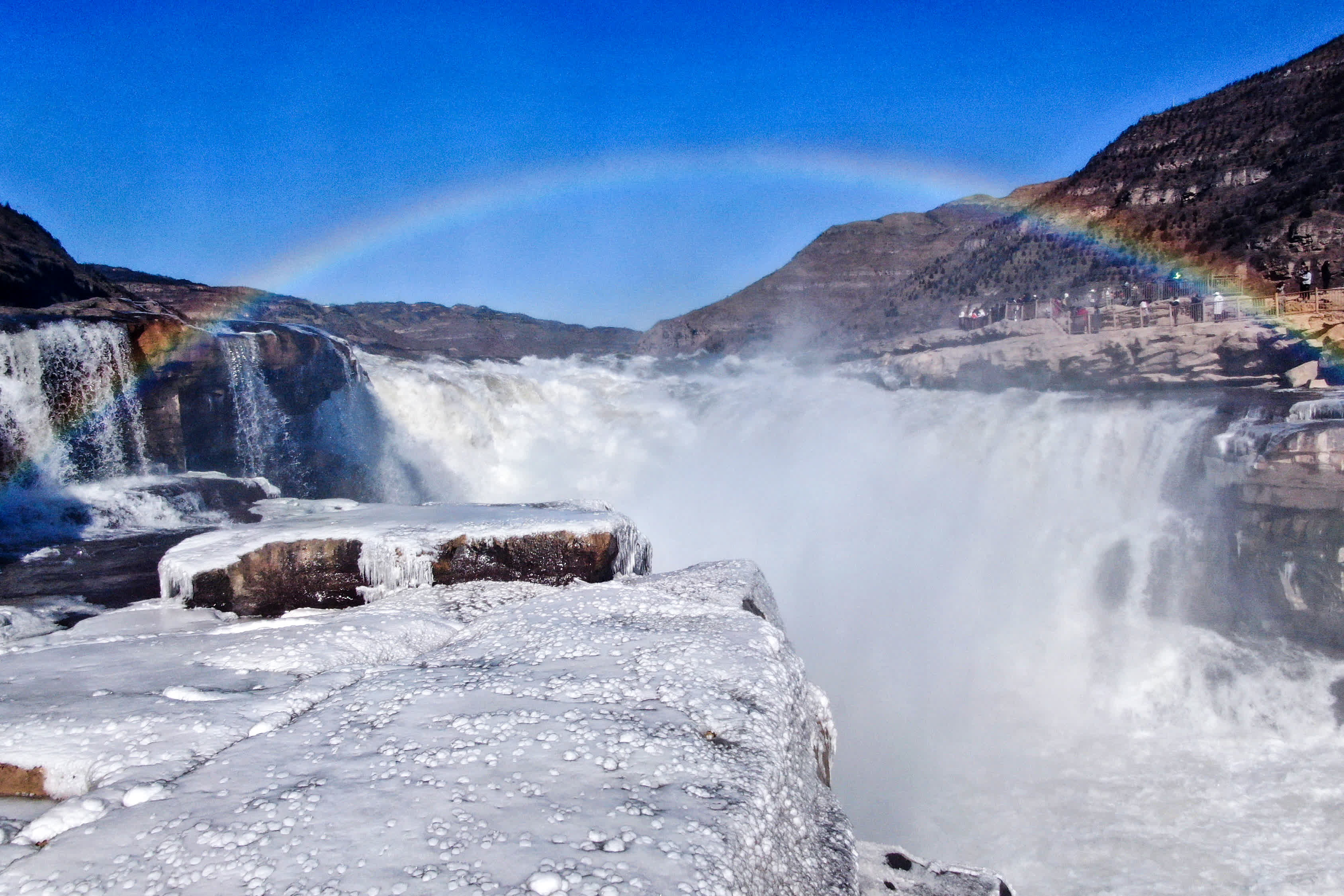 壶口瀑布旅游实景1